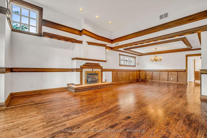 Photo 4 at 6 Crossburn Drive, Don Mills, Toronto