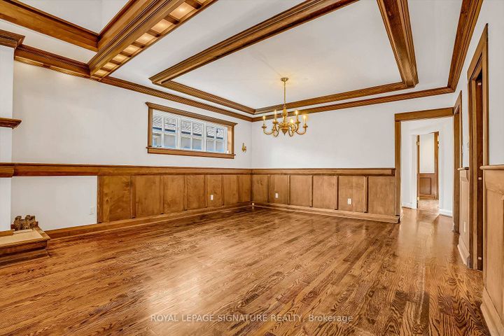Photo 8 at 6 Crossburn Drive, Don Mills, Toronto
