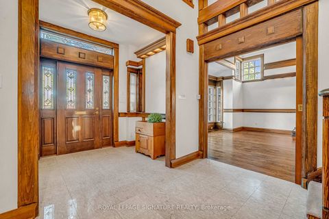 Photo 2 at 6 Crossburn Drive, Don Mills, Toronto