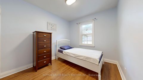 Photo 8 at 129 Lonborough Avenue, Greenbrook, Toronto