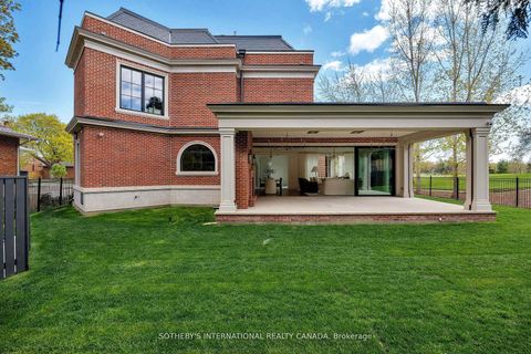 Photo 18 at 153 Perry Crescent, Rosethorn, Toronto
