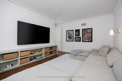Photo 27 at 153 Perry Crescent, Rosethorn, Toronto