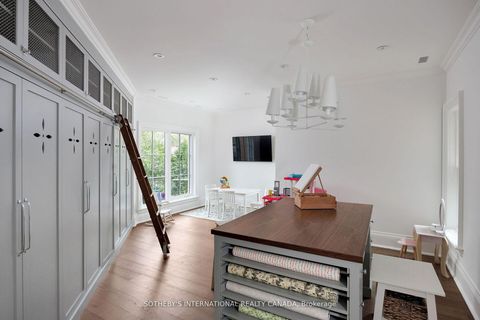 Photo 32 at 153 Perry Crescent, Rosethorn, Toronto