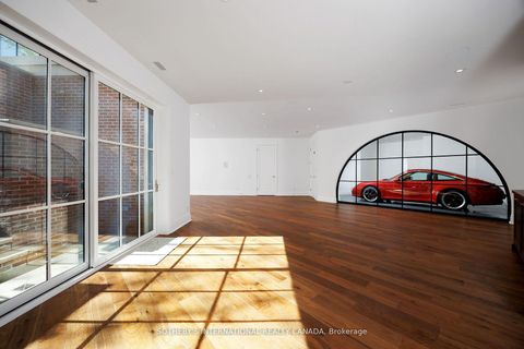 Photo 33 at 153 Perry Crescent, Rosethorn, Toronto