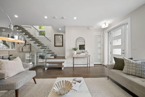 Photo 4 at 9 Plains Road, East York, Toronto