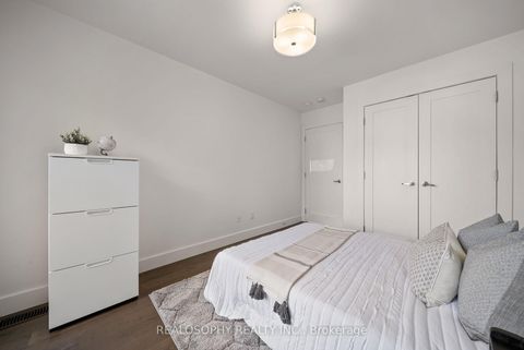 Photo 26 at 9 Plains Road, East York, Toronto