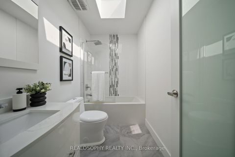 Photo 28 at 9 Plains Road, East York, Toronto