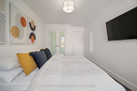 Photo 30 at 9 Plains Road, East York, Toronto