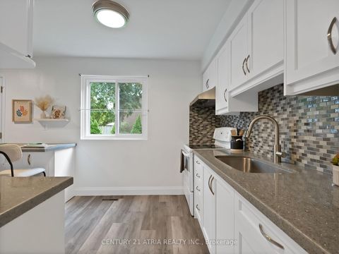 Photo 16 at 23 - 72 Dusay Place, L'Amoreaux, Toronto