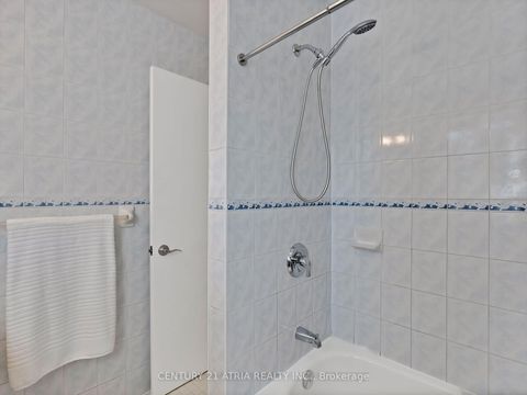 Photo 25 at 23 - 72 Dusay Place, L'Amoreaux, Toronto