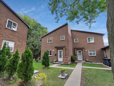 Photo 27 at 23 - 72 Dusay Place, L'Amoreaux, Toronto