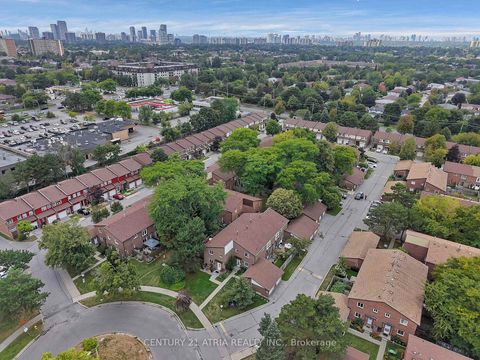 Photo 31 at 23 - 72 Dusay Place, L'Amoreaux, Toronto