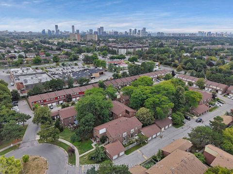 Photo 32 at 23 - 72 Dusay Place, L'Amoreaux, Toronto