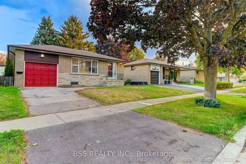 Photo 24 at 35 Waldock Street, West Hill, Toronto