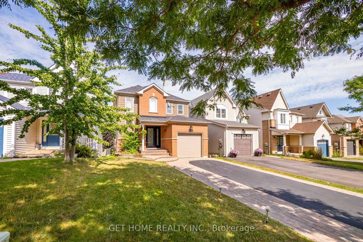 Photo 2 at 1119 Ashgrove Crescent, Pinecrest, Oshawa
