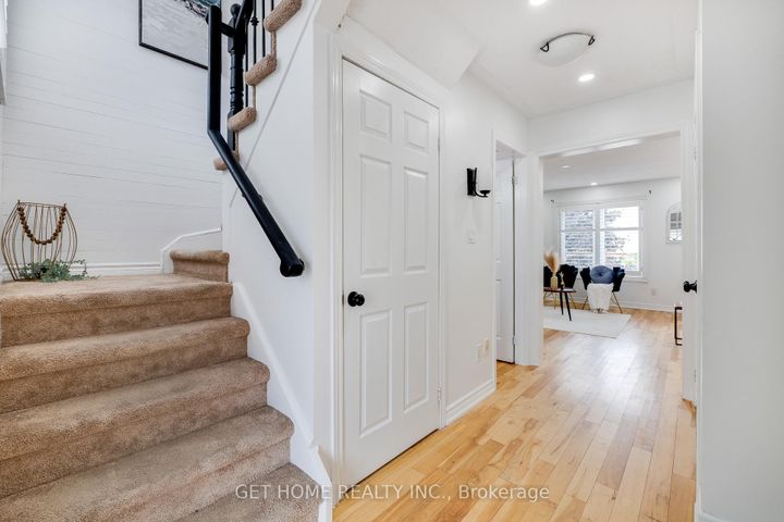 Photo 9 at 1119 Ashgrove Crescent, Pinecrest, Oshawa