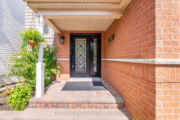 Photo 11 at 1119 Ashgrove Crescent, Pinecrest, Oshawa