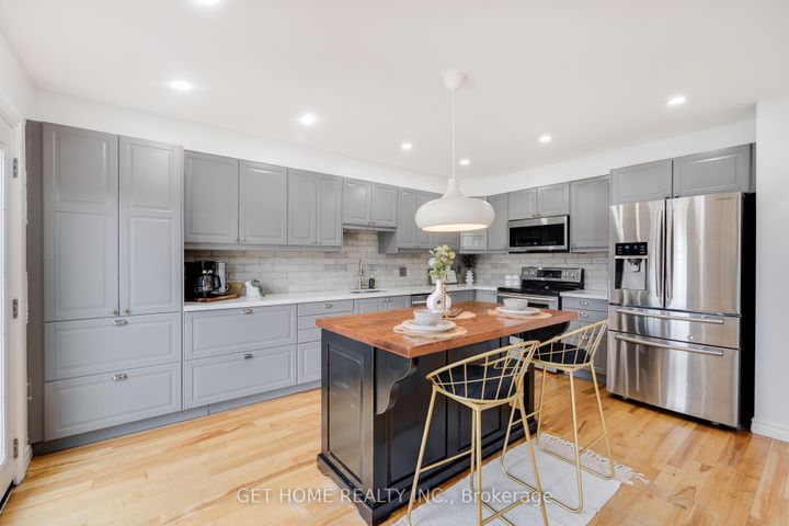 Photo 13 at 1119 Ashgrove Crescent, Pinecrest, Oshawa