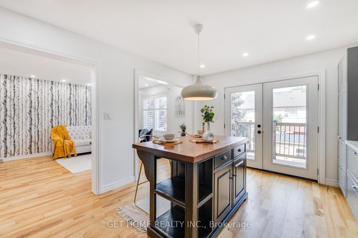 Photo 21 at 1119 Ashgrove Crescent, Pinecrest, Oshawa