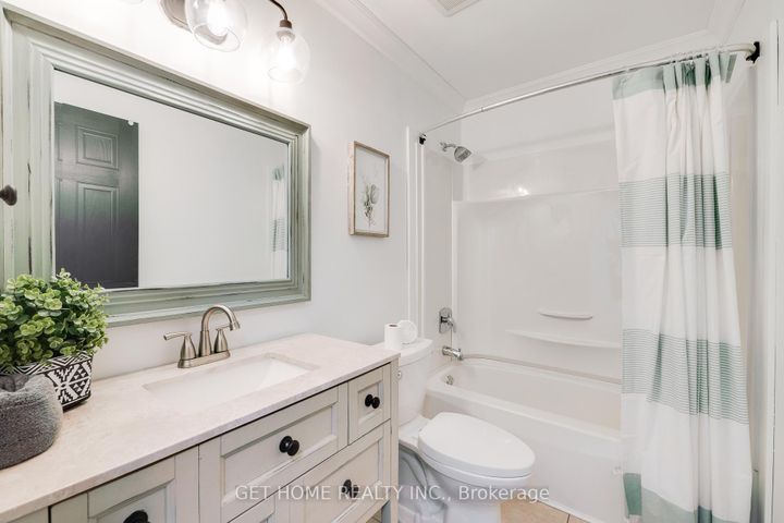 Photo 35 at 1119 Ashgrove Crescent, Pinecrest, Oshawa