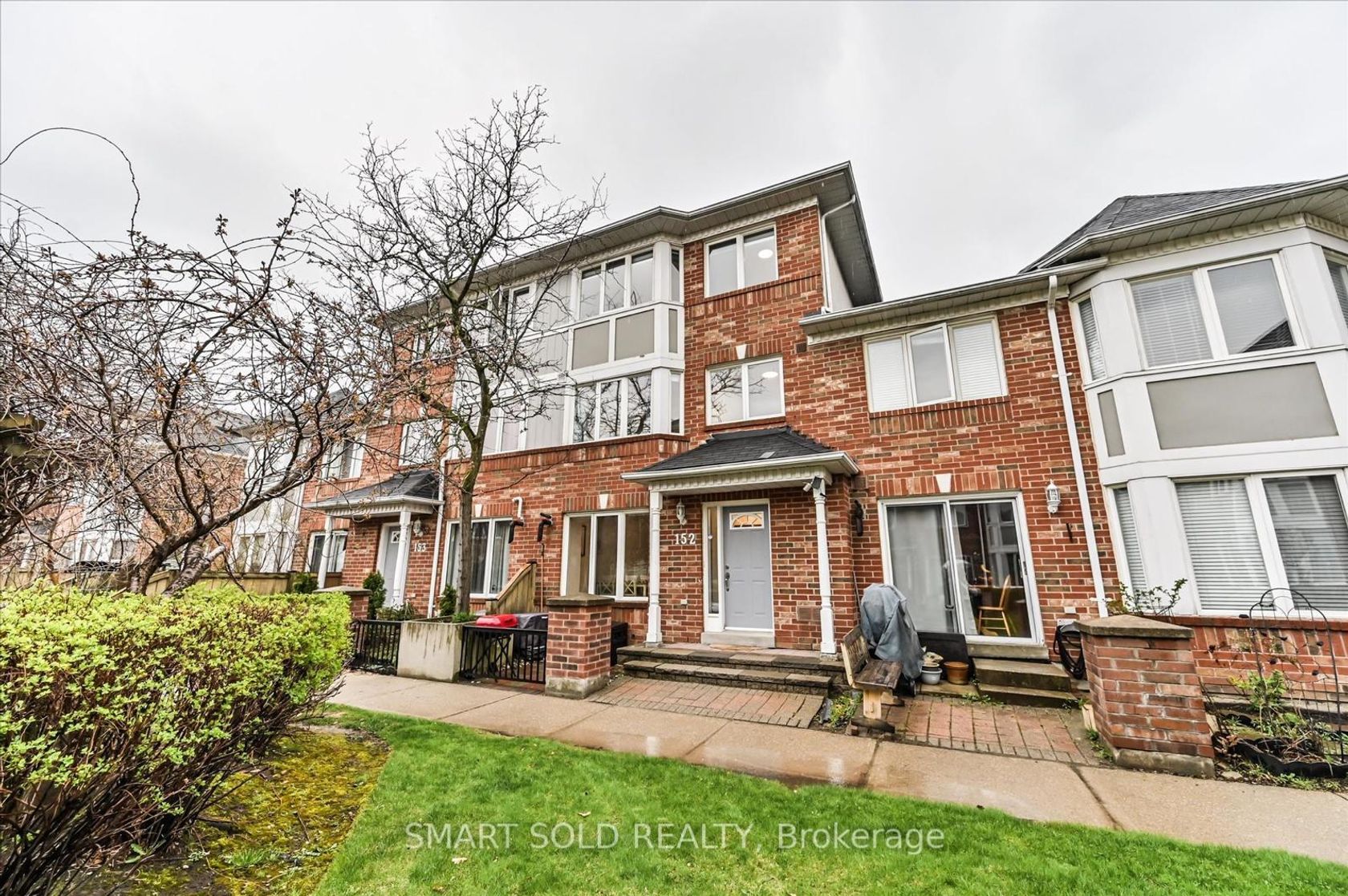152 - 18 Clark Avenue W, Yorkhill, Vaughan 