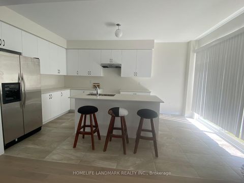 Photo 2 at 36 Rochester Drive, Rural Barrie Southeast, Barrie