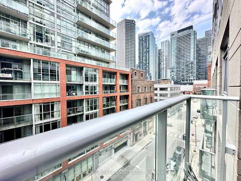Photo 14 at 519 - 30 Nelson Street, Waterfront Communities C1, Toronto
