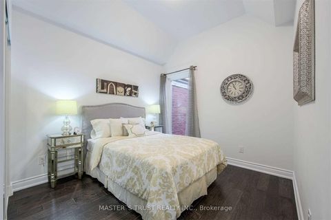 Photo 10 at 420 Ossington Avenue, Bellwoods, Toronto