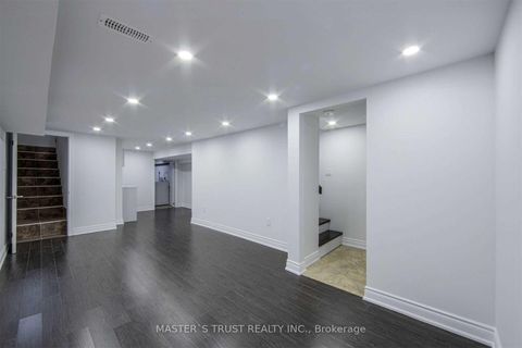 Photo 15 at 420 Ossington Avenue, Bellwoods, Toronto