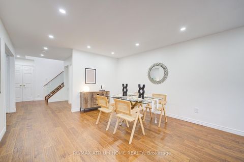 Photo 11 at 70 Millcroft Way, Brownridge, Vaughan
