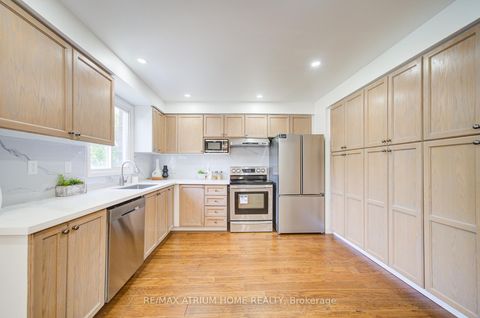 Photo 15 at 70 Millcroft Way, Brownridge, Vaughan