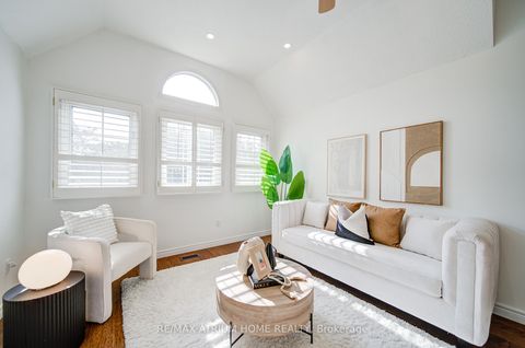 Photo 19 at 70 Millcroft Way, Brownridge, Vaughan