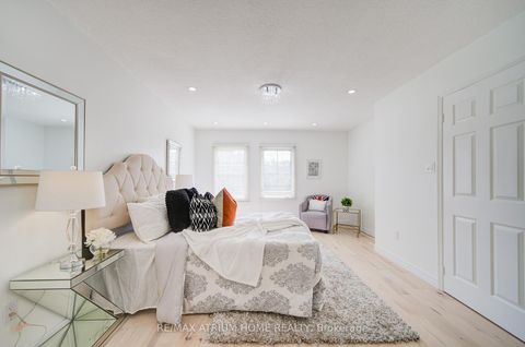 Photo 23 at 70 Millcroft Way, Brownridge, Vaughan