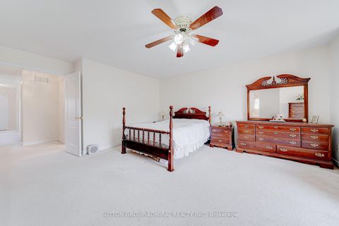 Photo 19 at 31 Acara Court, Sullivan, Toronto