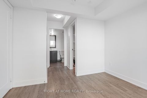 Photo 13 at 318 - 9 Mabelle Avenue, City Centre West, Toronto