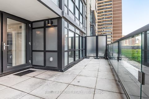 Photo 18 at 318 - 9 Mabelle Avenue, City Centre West, Toronto