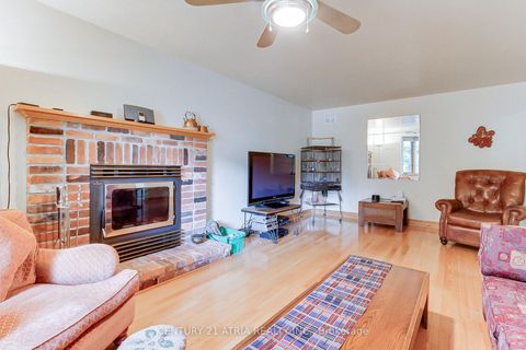 Photo 9 at 6 Penny Place, Oak Ridges, Richmond Hill