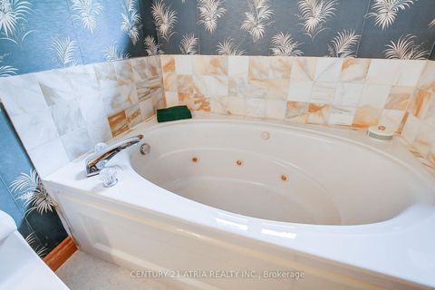 Photo 31 at 6 Penny Place, Oak Ridges, Richmond Hill