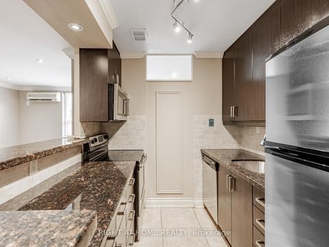 Photo 2 at 104 - 71 Jonesville Crescent, Victoria Village, Toronto