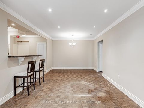 Photo 9 at 104 - 71 Jonesville Crescent, Victoria Village, Toronto