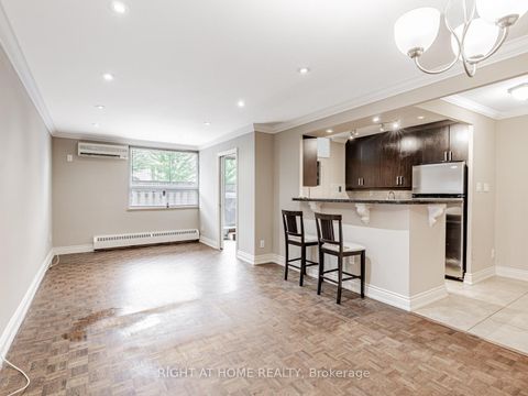 Photo 10 at 104 - 71 Jonesville Crescent, Victoria Village, Toronto
