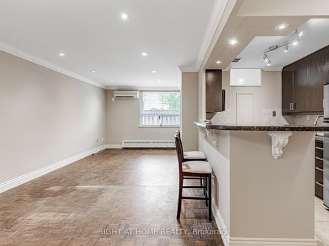 Photo 12 at 104 - 71 Jonesville Crescent, Victoria Village, Toronto