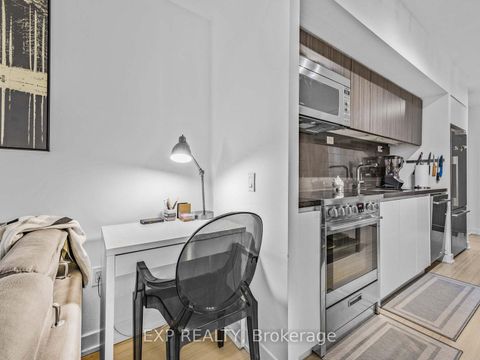 Photo 4 at 116 - 75 Queens Wharf Road, Waterfront Communities C1, Toronto