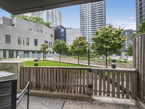 Photo 11 at 116 - 75 Queens Wharf Road, Waterfront Communities C1, Toronto