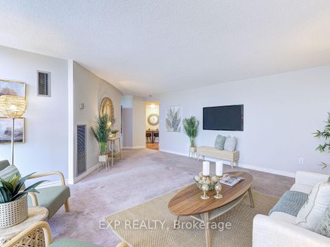 Photo 4 at 510 - 10 Dean Park Road, Rouge E11, Toronto