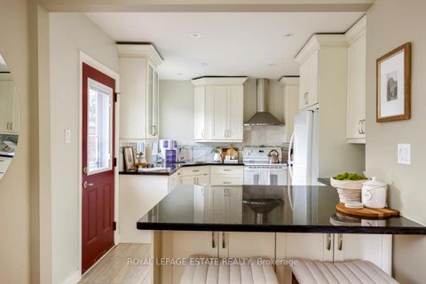 Photo 7 at 92 South Woodrow Boulevard, Cliffside, Toronto