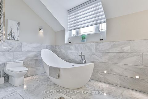 Photo 32 at 11 Gatcombe Circle, Mill Pond, Richmond Hill Photo 32 at 11 Gatcombe Circle, Mill Pond, Richmond Hill