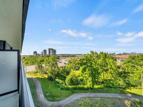 Photo 32 at 427 - 2485 TAUNTON Road, RO River Oaks, Oakville