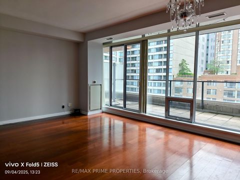 Photo 4 at 1823 - 111 Elizabeth Street, Bay Street Corridor, Toronto