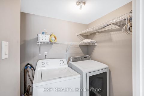 Photo 19 at 104 - 15390 Yonge Street, Aurora Heights, Aurora